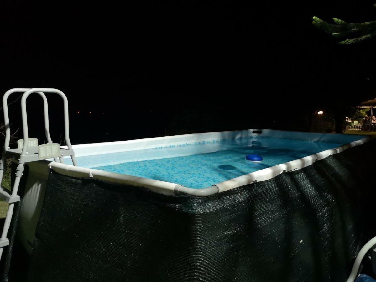 Farm stay Oasi Di Mastarone - Il Vino E Le Rose Momperone